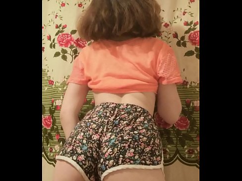 ❤️ Sexy na batang babe na hinuhubad ang kanyang shorts sa camera ❤️ Sex video sa amin ❤