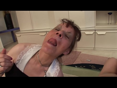 ❤️ Dalawang lola at isang lolo ang may threesome ❤️ Sex video sa amin ❤